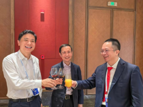 李彦宏、张勇、周鸿祎齐聚,AI竞赛来到关键节点